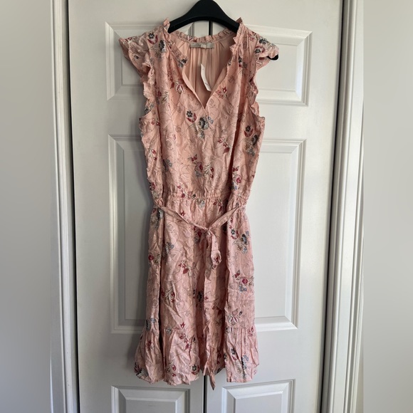Beautiful Light Pink Dress with Ruffle Sleeves and Tie Waist. - Picture 1 of 4